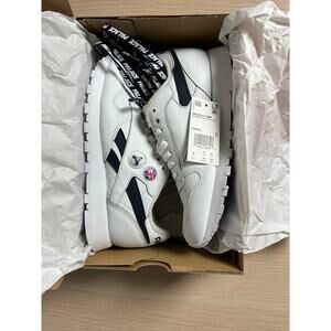 Palace x Reebok Classic Pump White Vector Navy Size 7M - LIKE NEW